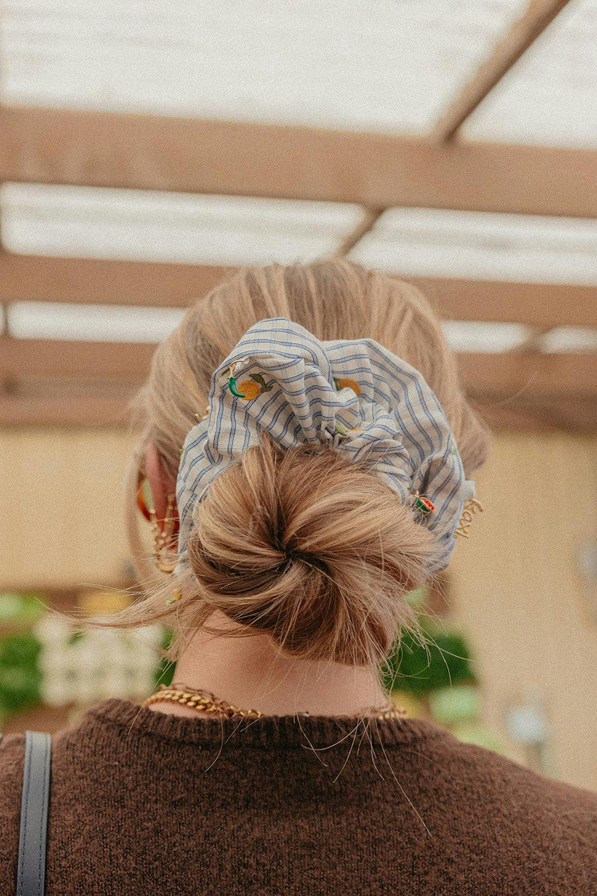 LEMON CHARM OVERSIZED SCRUNCHIE