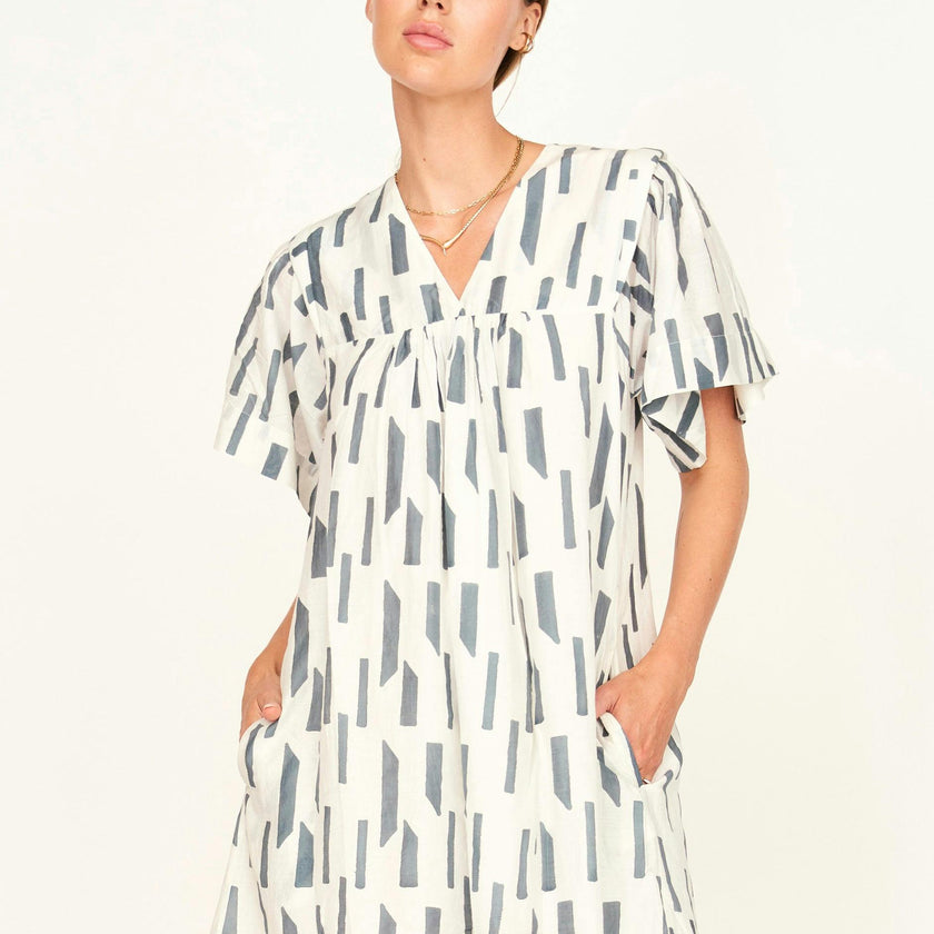Belem Dress in White Rainfall