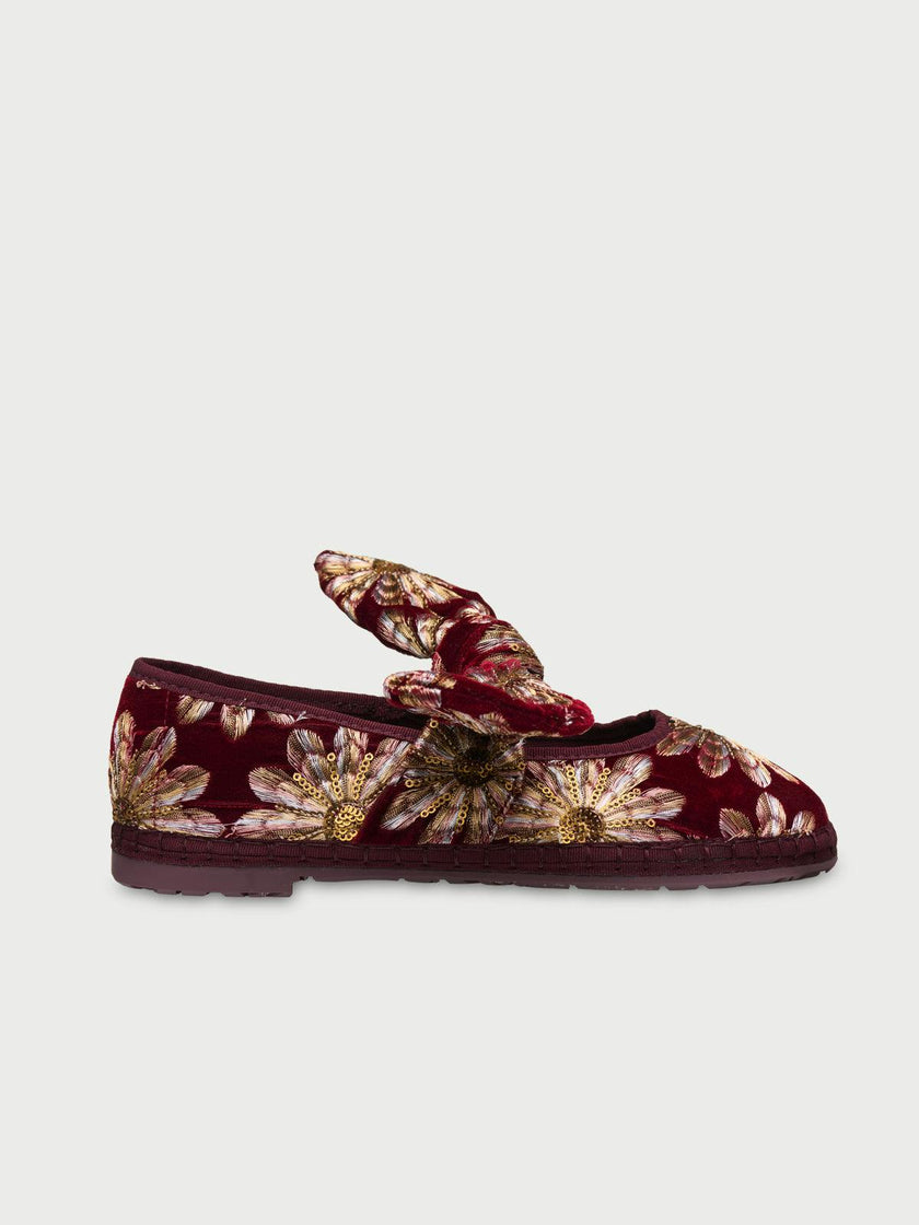 Lyra Petal Burgundy