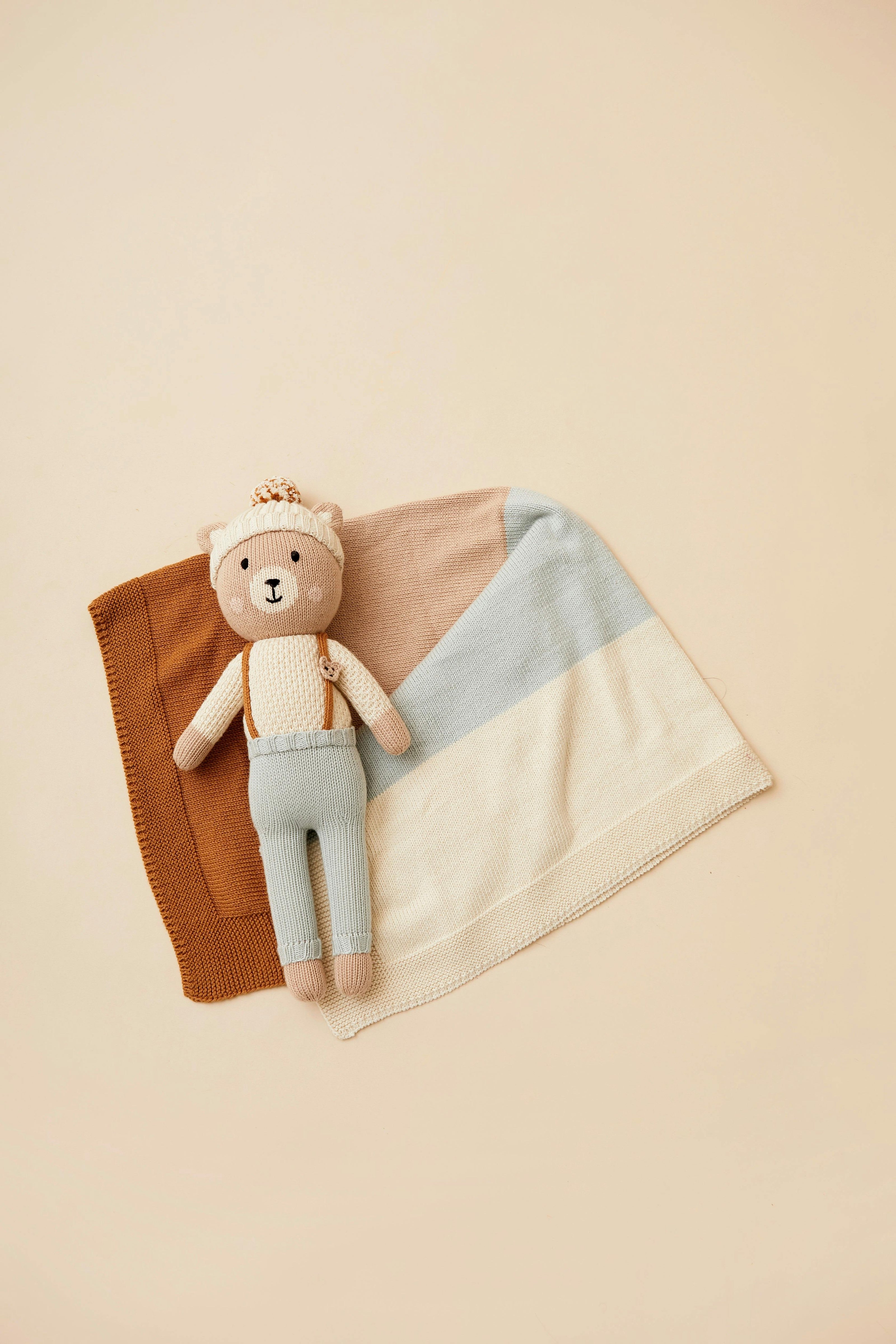 Arthur the bear light blue - 11