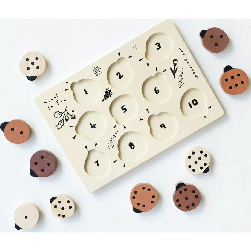 WOODEN TRAY PUZZLE - COUNT TO 10 LADYBUGS