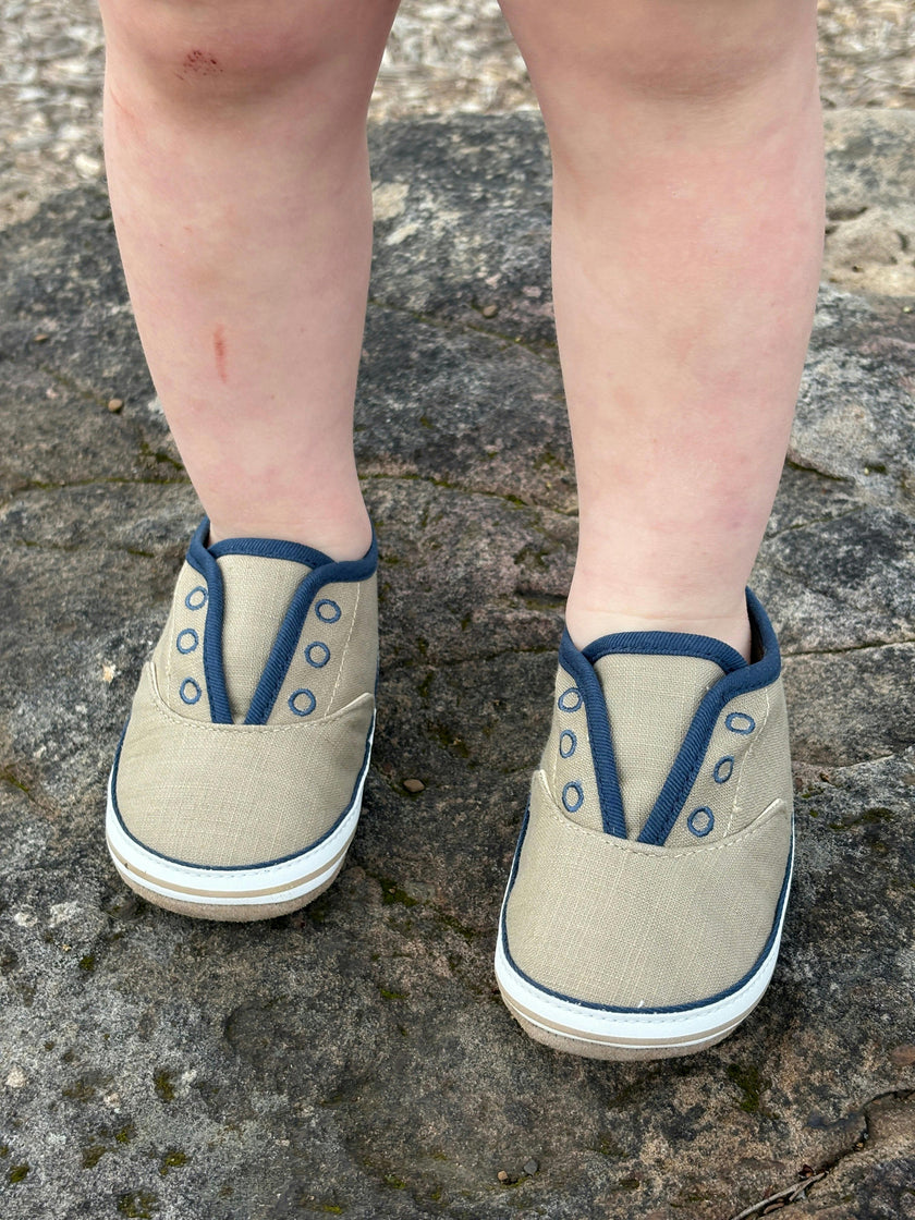 Calder First Kicks in Taupe
