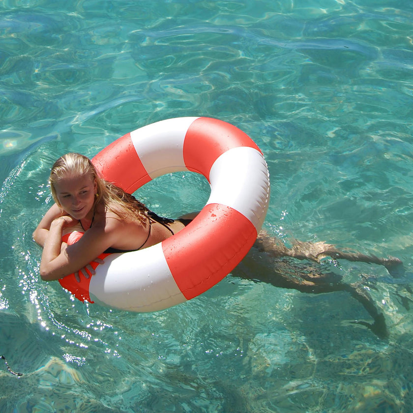 Slim Tube Pool Ring: La Mer Tomato