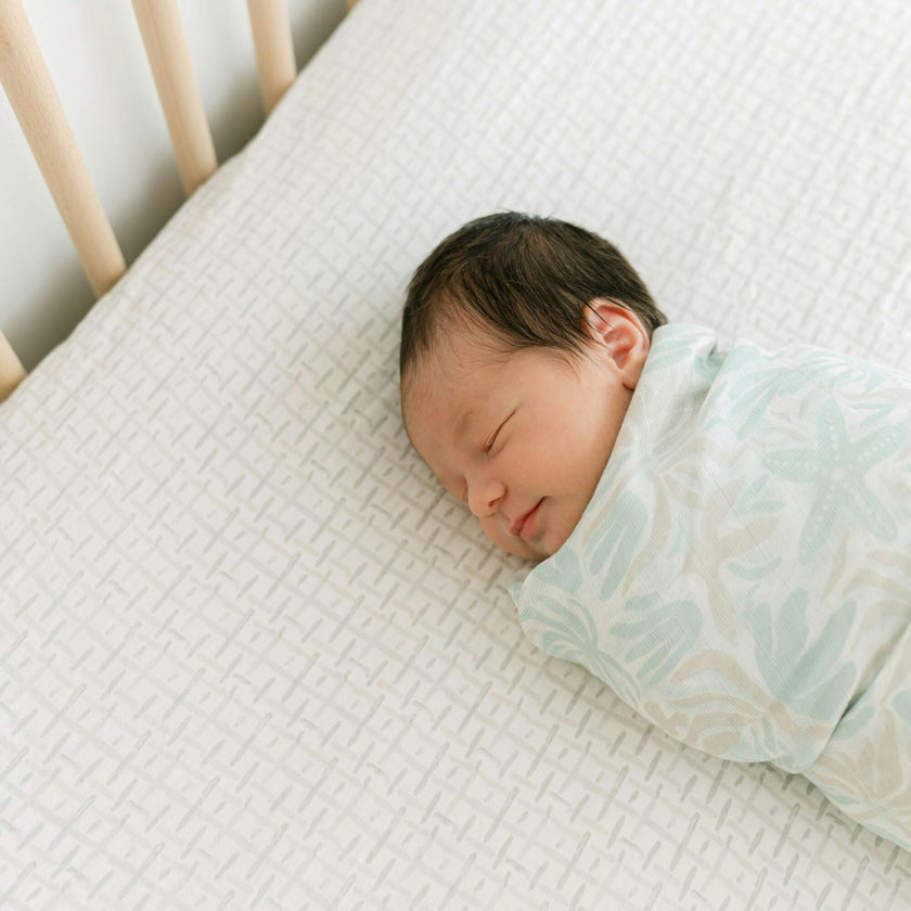 Cove Fitted Crib Sheet (Hashtag)
