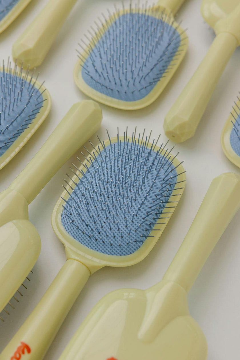 SCALP TO ENDS BRUSH