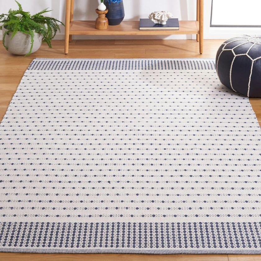 Montauk Dottie Rug, Navy