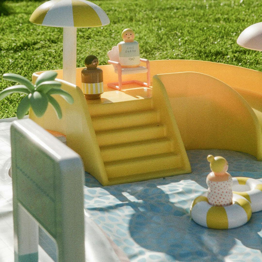 Pool Day Water Table