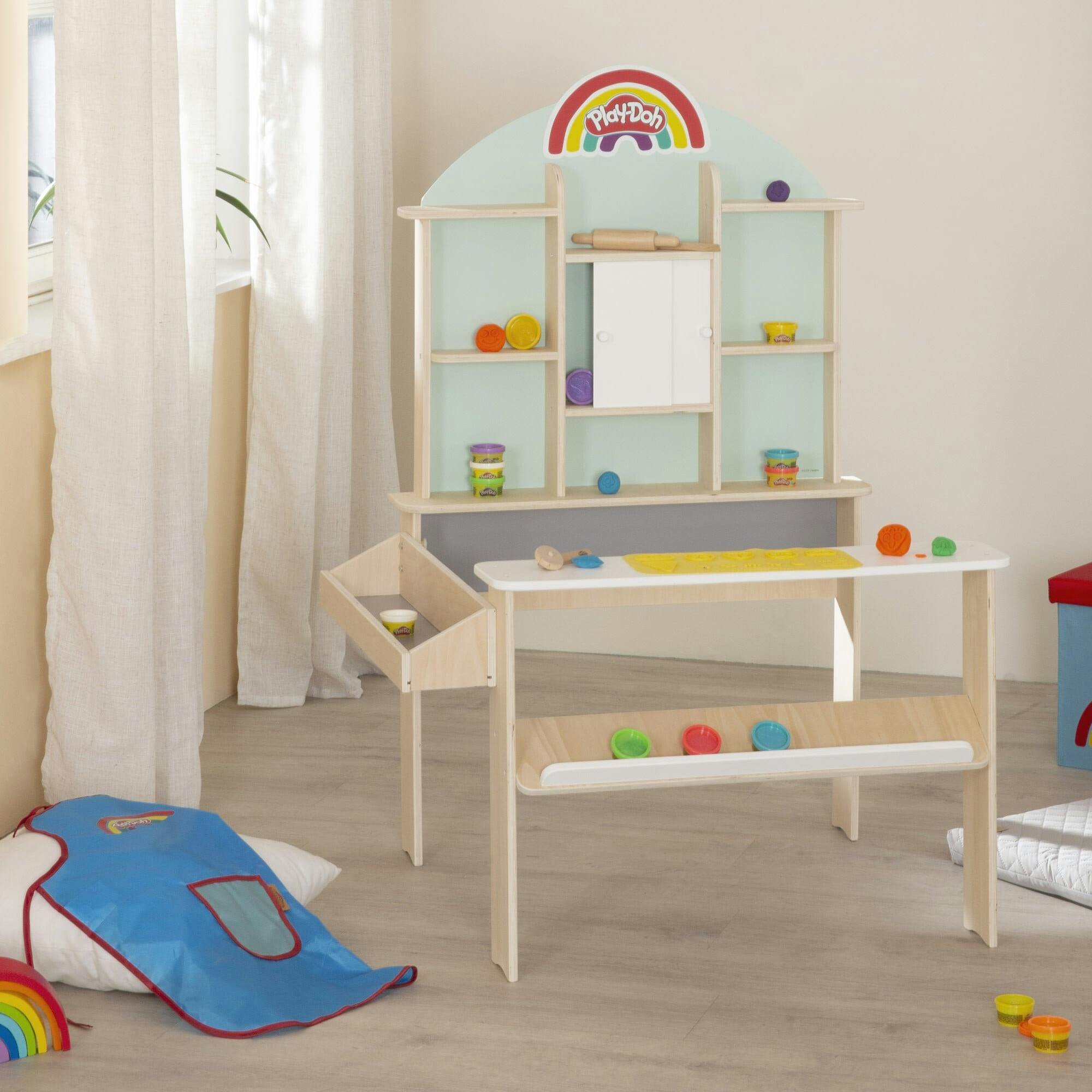Play-Doh: All Inclusive Creative Wooden Shop Stand