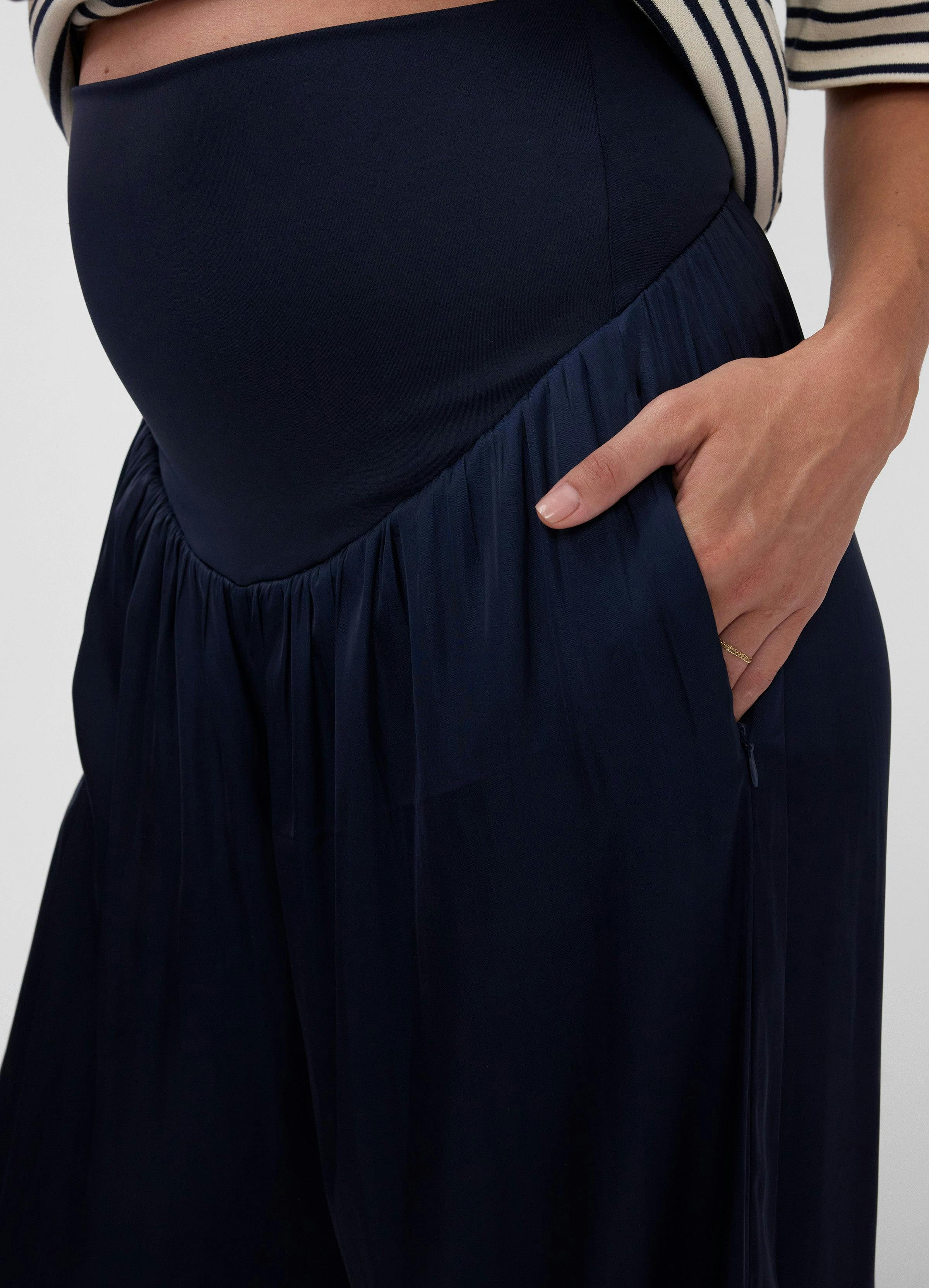 Flowy Wide Leg Woven Maternity Pant