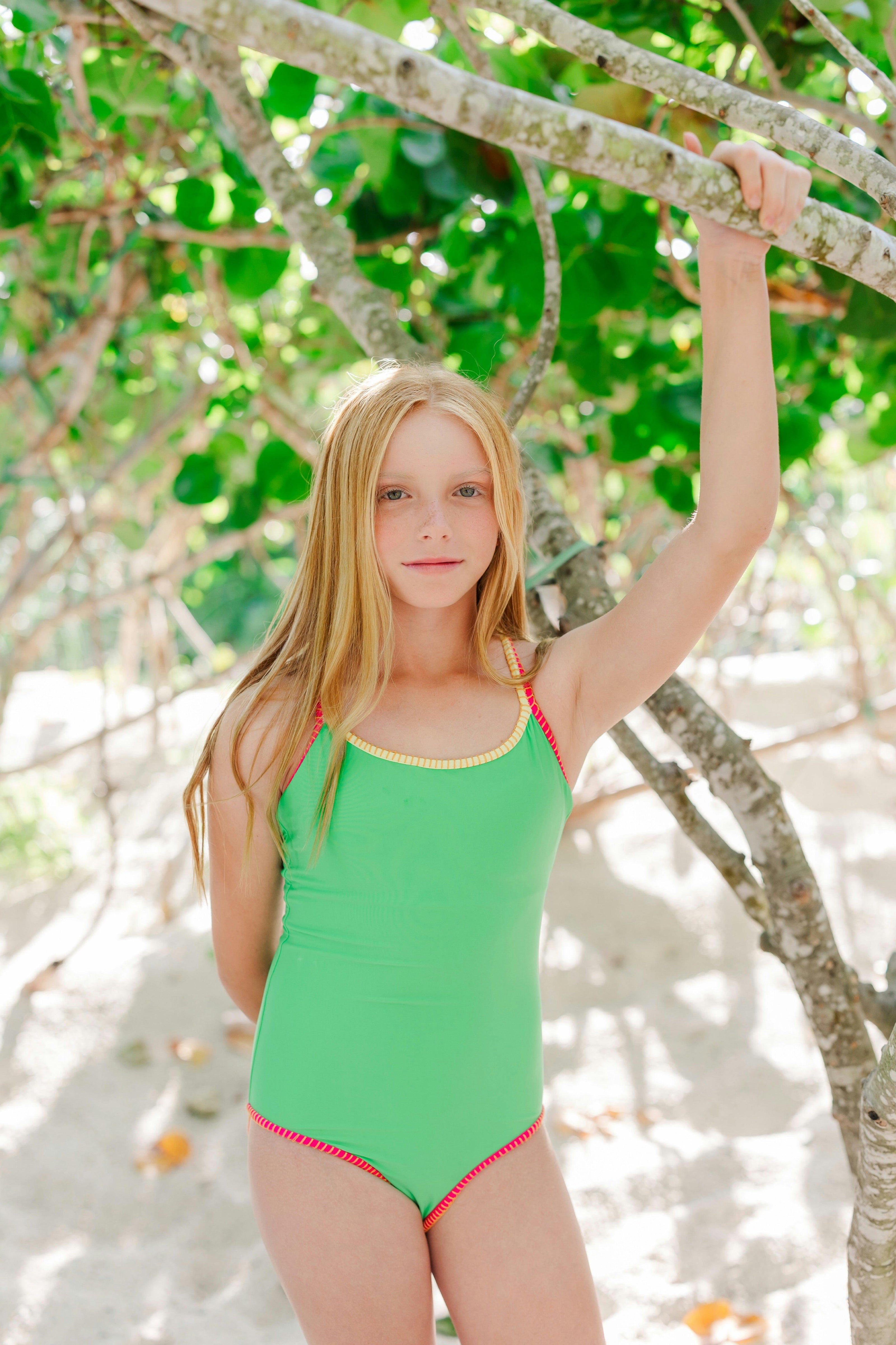 Maggie Preteen One-piece Swimsuit in Seaside Picnic