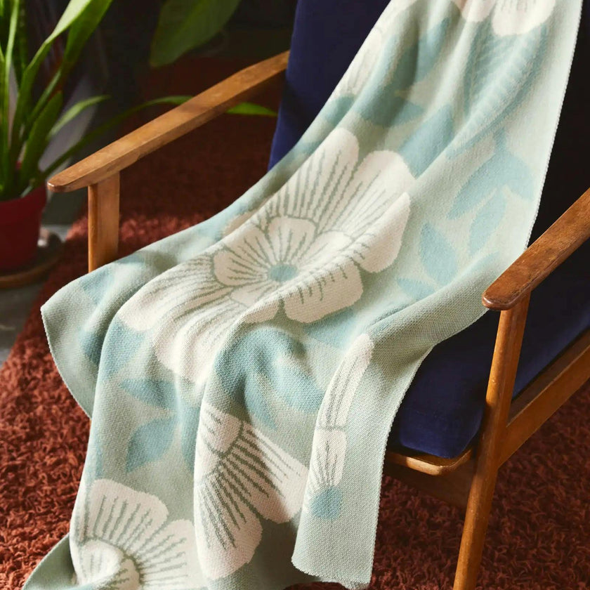 New Bloom Knit Midi Blanket