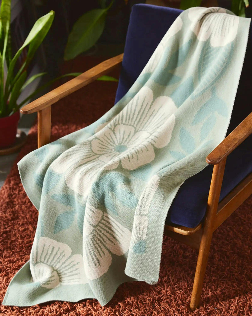 New Bloom Knit Midi Blanket