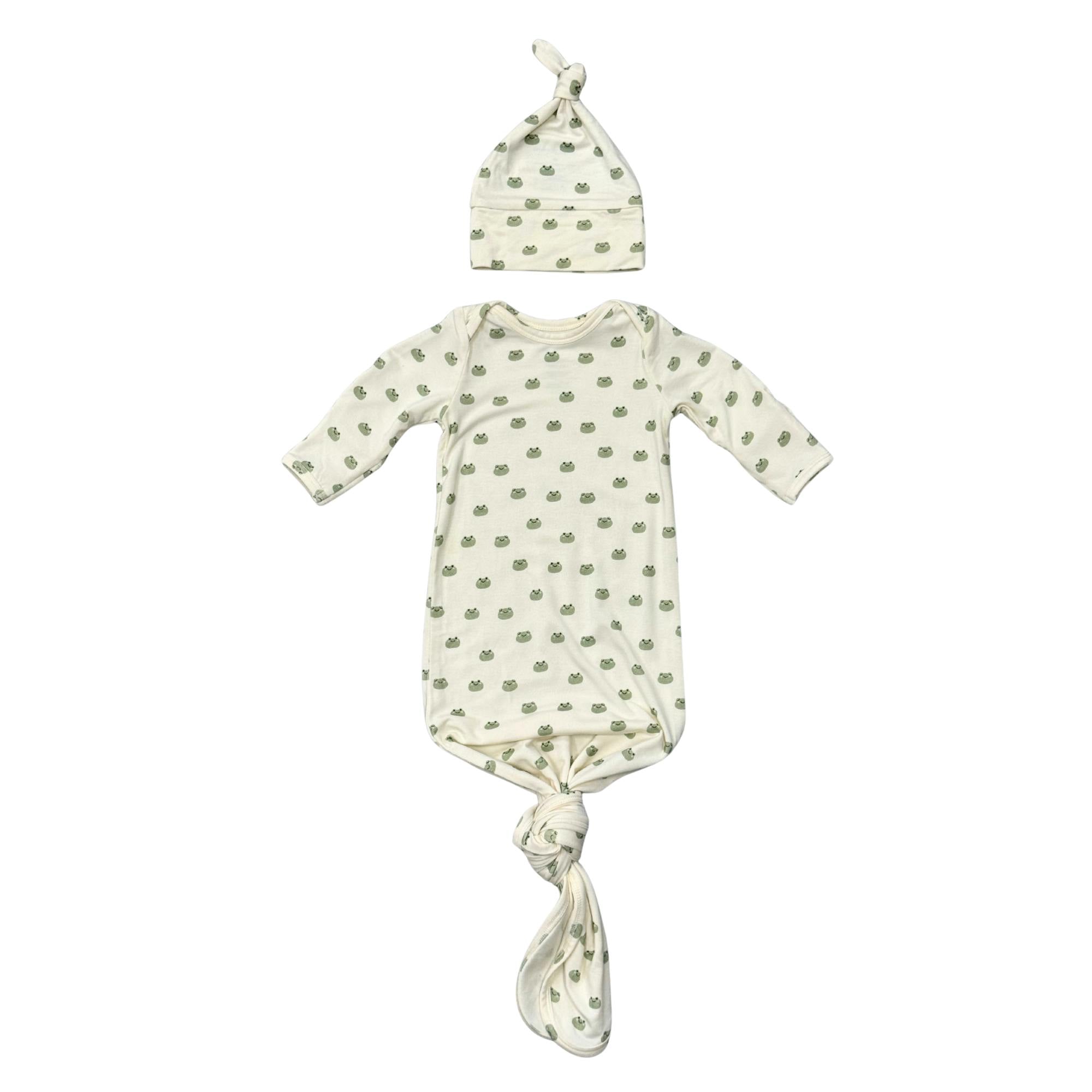 Knotted Sleeper Set in Miniature Frogs