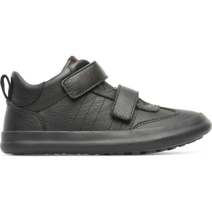 Pursuit Sneaker