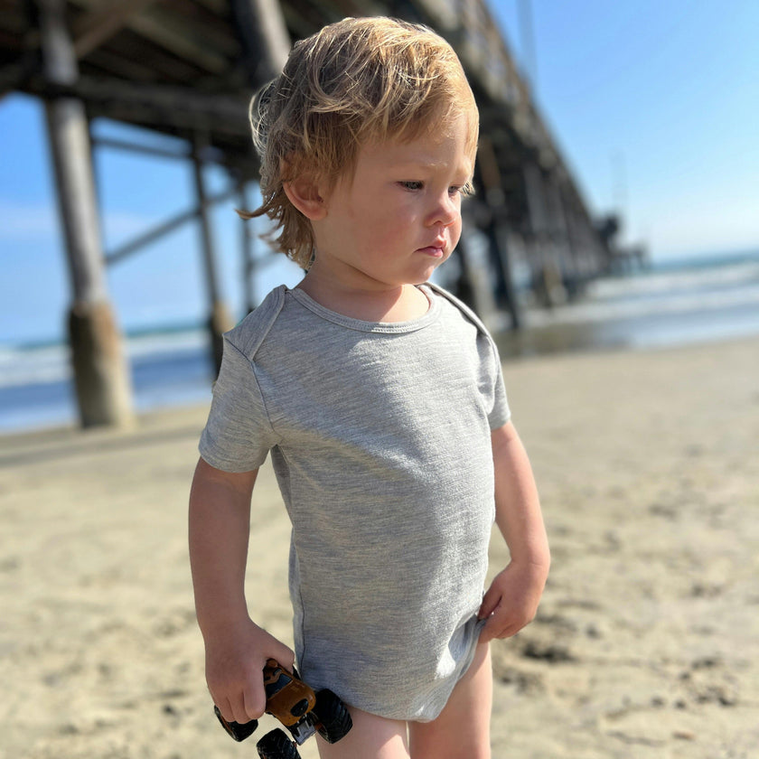 WALTY TRIPLE PACK Pale Solid Triple Pack Onesies