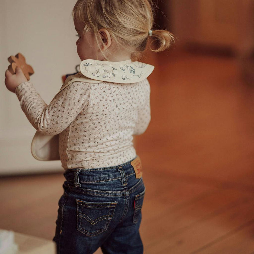 Basic Bib | Scandi Floral