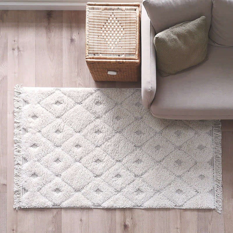 Homy Velvet Flat Woven Dotted Fringed Rectangular Rug