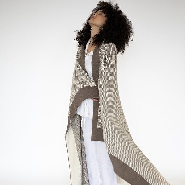 Eka Stipple Throw Blanket