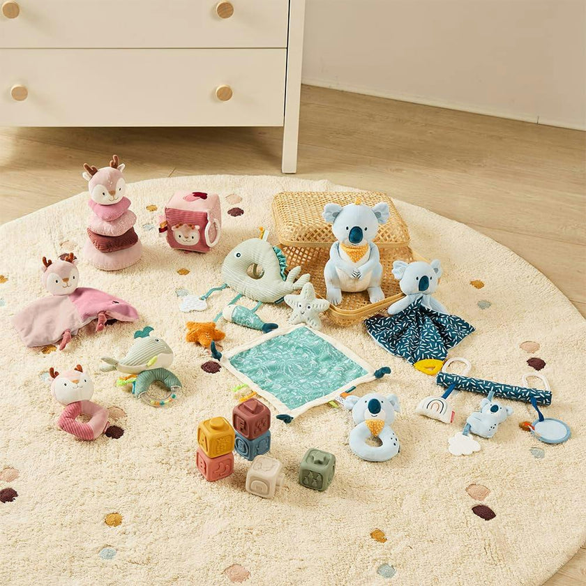 6 Stackable Rubber Cubs
