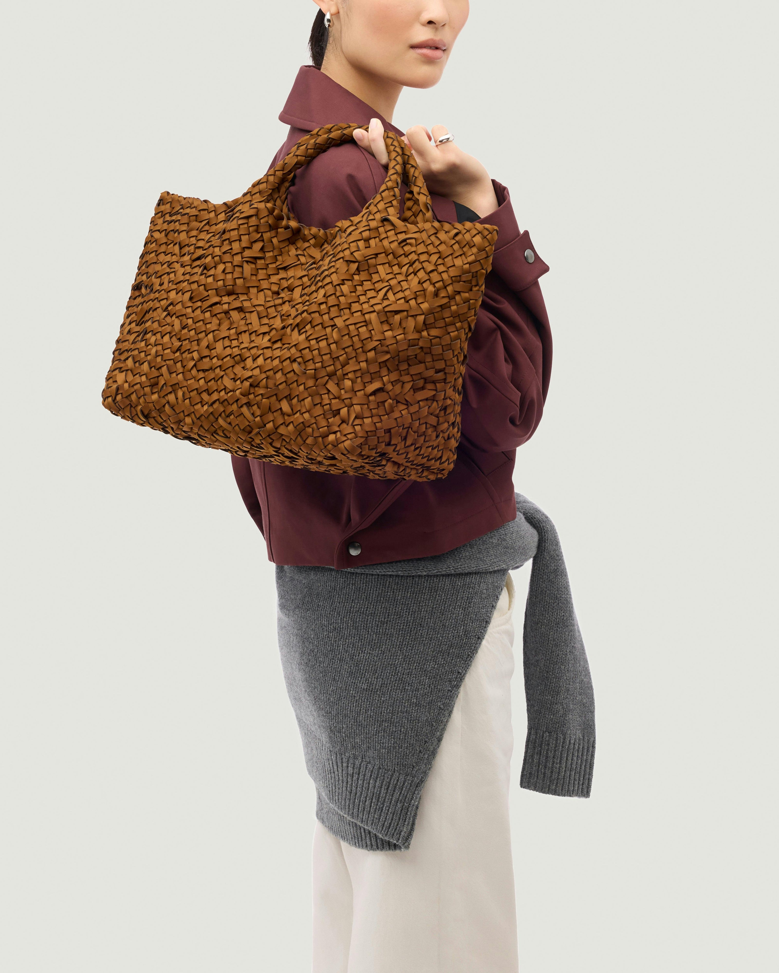St. Barths Medium Tote Nest Weave | Teak