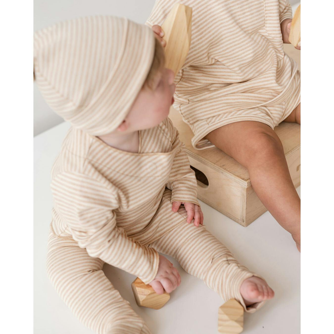 Riley Magnetic Baby Set in Stripes