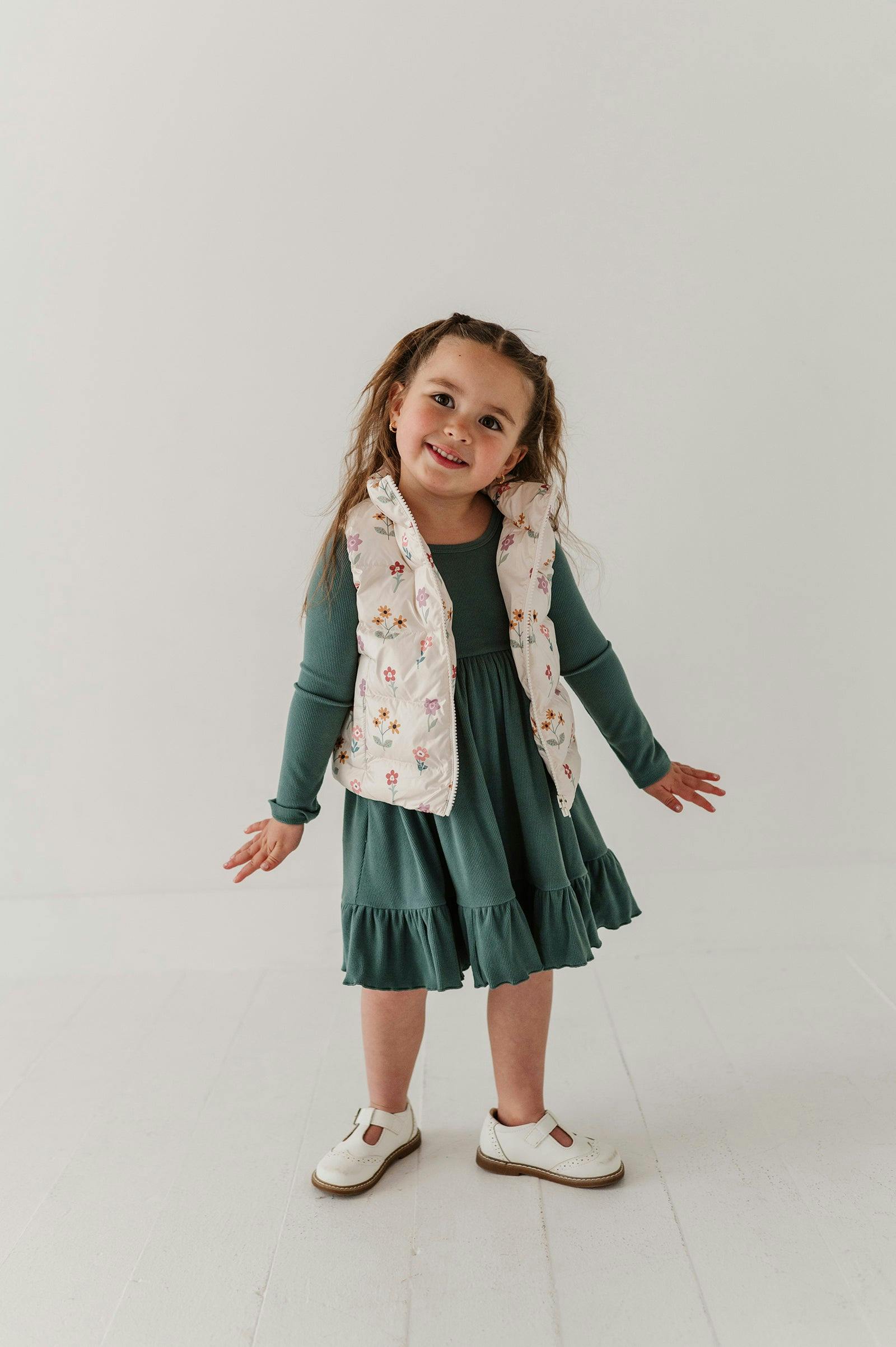 Girls Puffer Vest in Meadow Bloom
