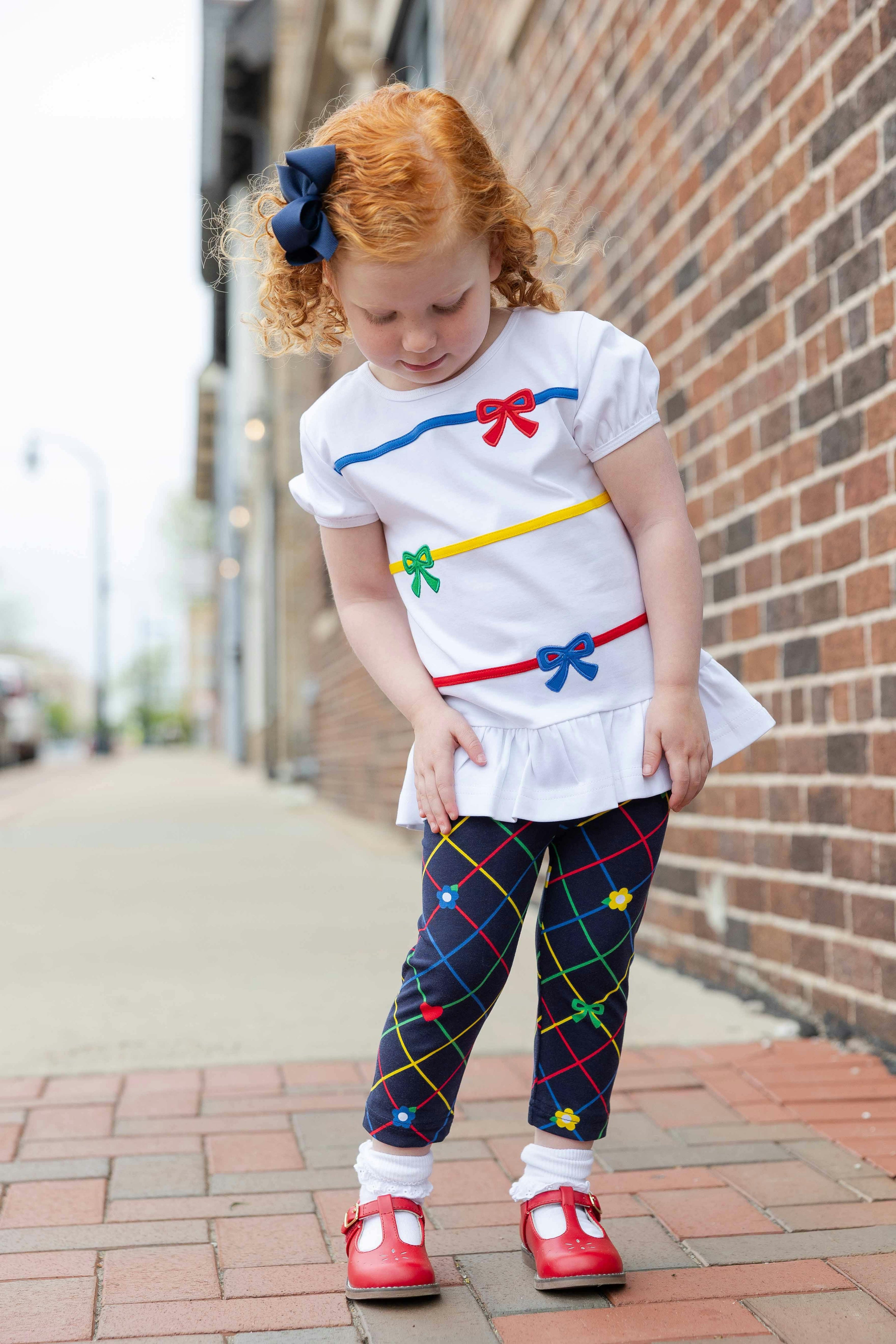 Knit Tunic & Printed Capri Leggings
