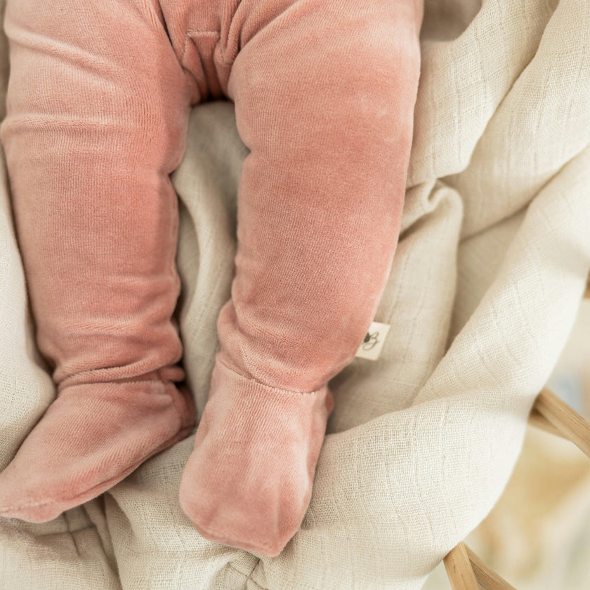 Bow Stitch Velour Onesie with Hat Rose