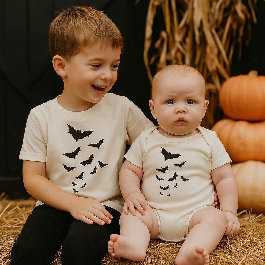 graphic tee | bats