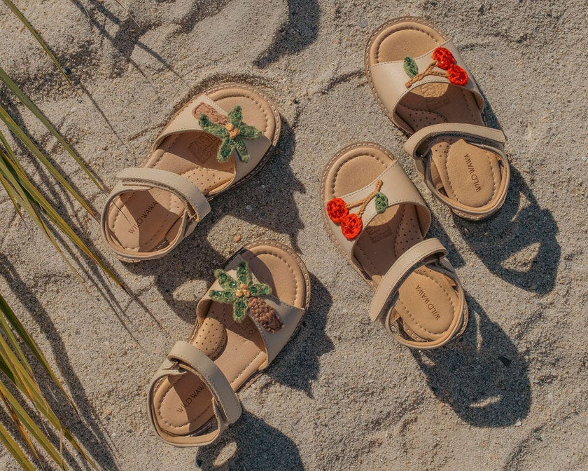 Palm Sandals in Cherry