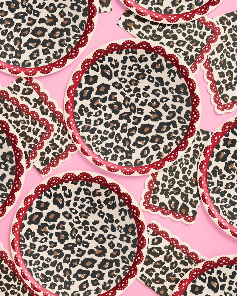 Wild Thing Plates - 25 paper plates