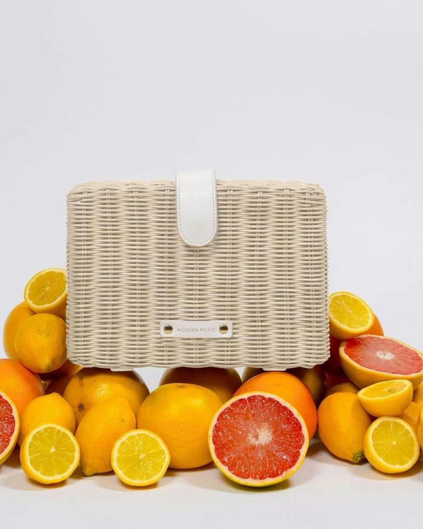 THE SNACKER - WHITE WICKER