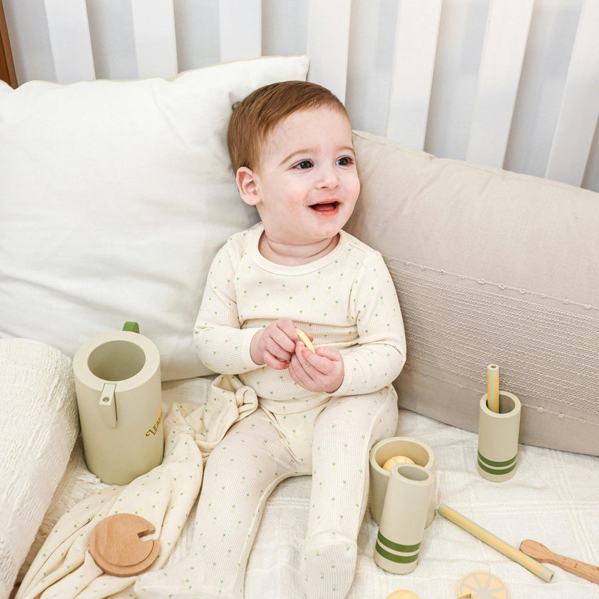 Ribbed Pineapple Footie and Beanie Set