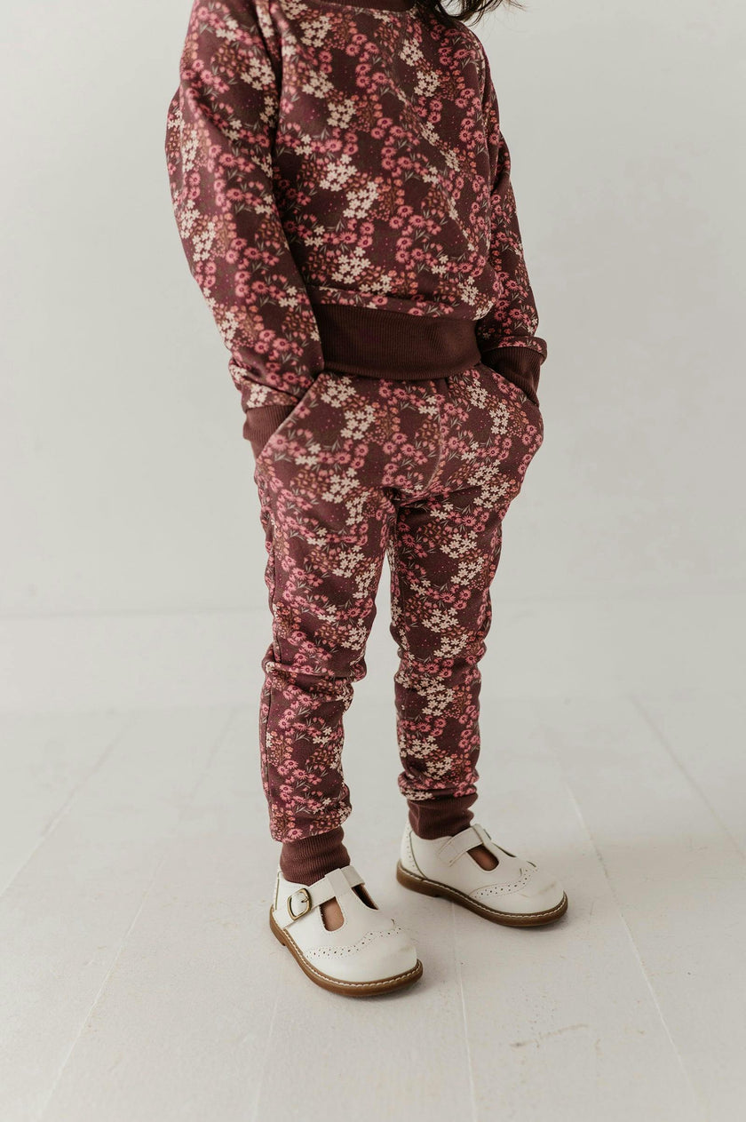 Girls Fleece Sweatpants in Cluster Garden Floral