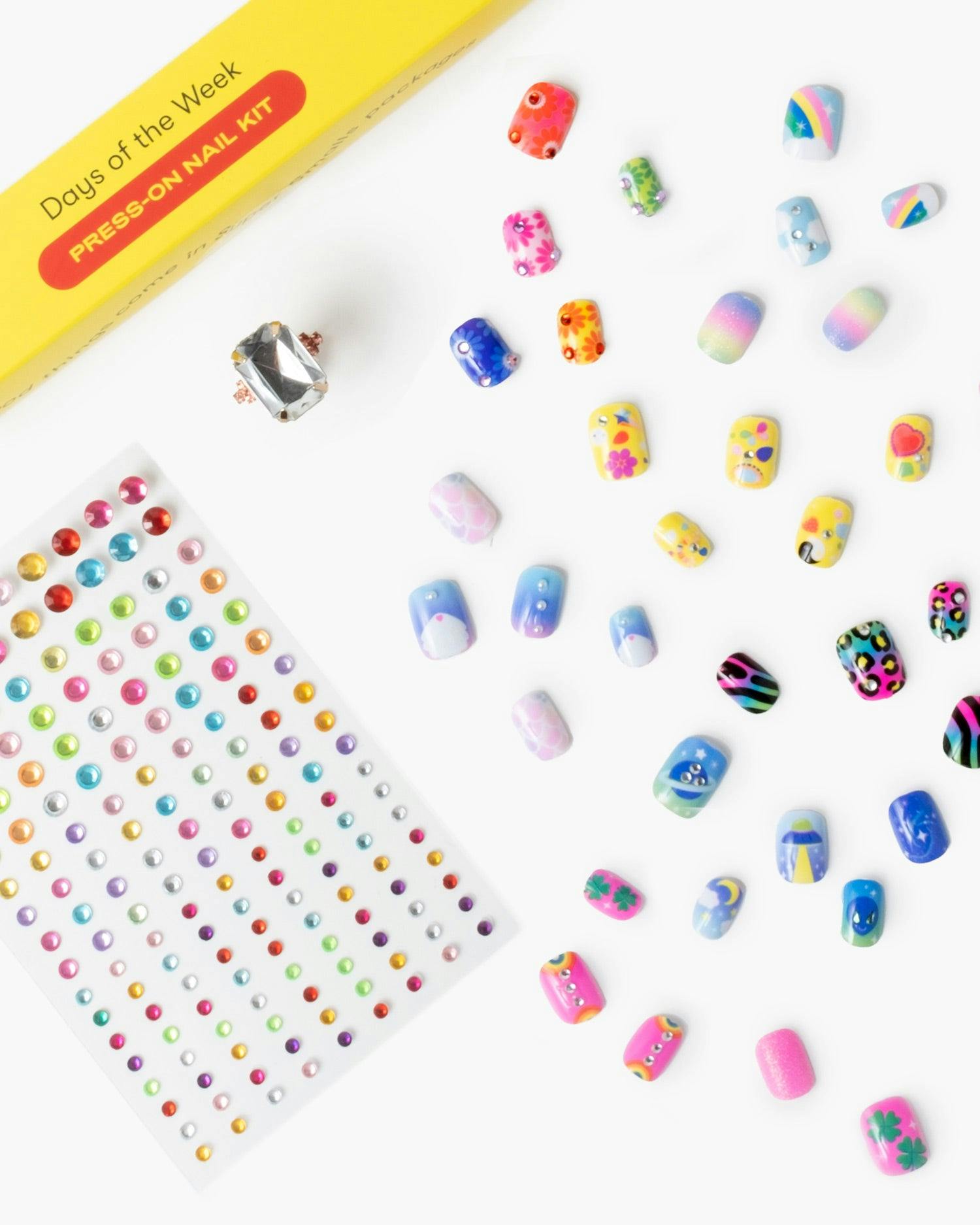 Days of the Week Press On Nails Kit