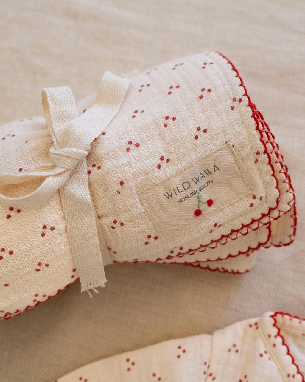 Swaddle w/ Embroidery