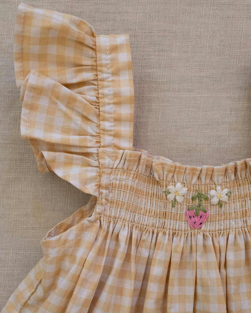 Smock Flutter Dress in Yellow Gingham/Strawberry