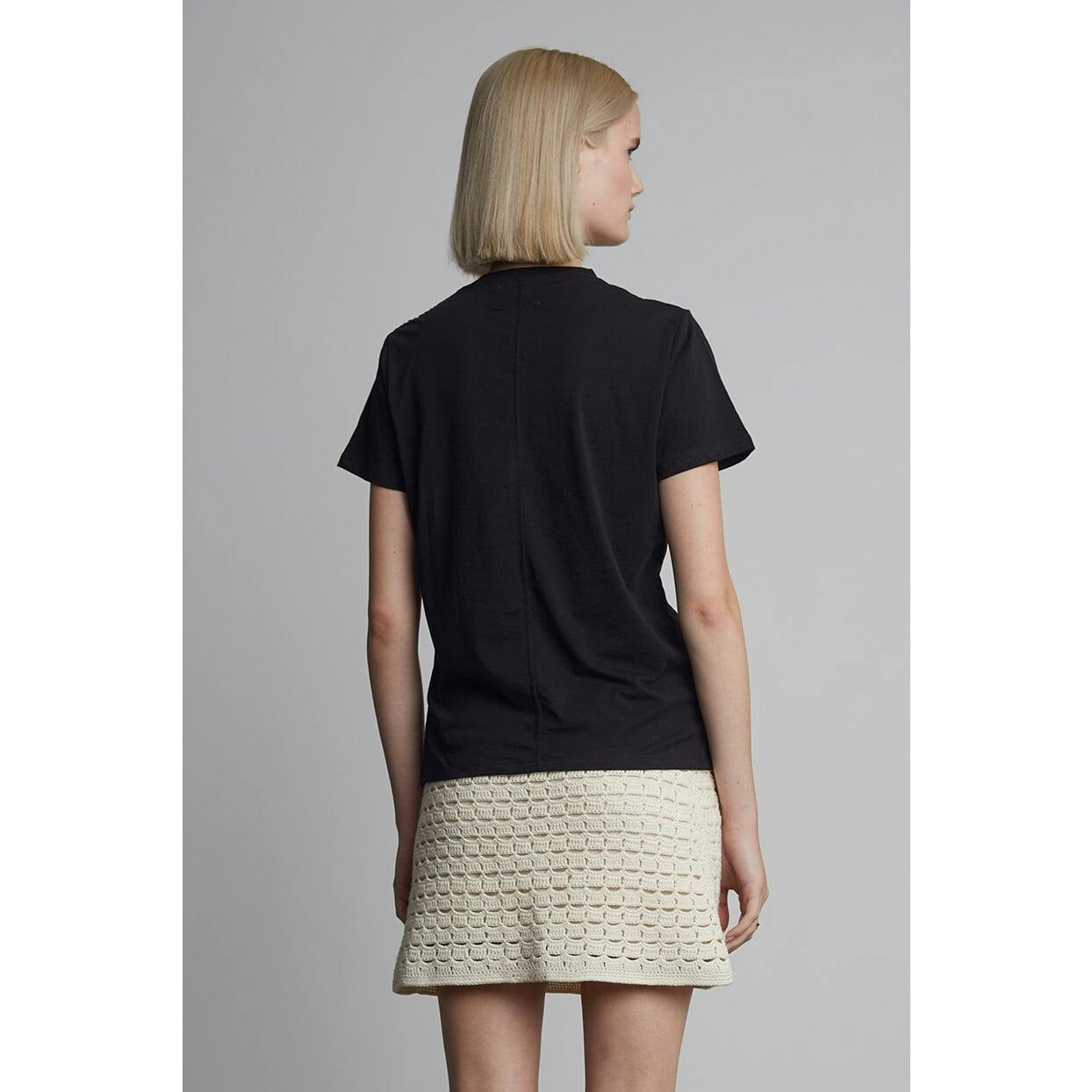 LARA CREW T-SHIRT | BLACK