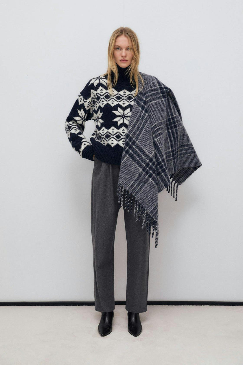 Neriana Woman Jumper