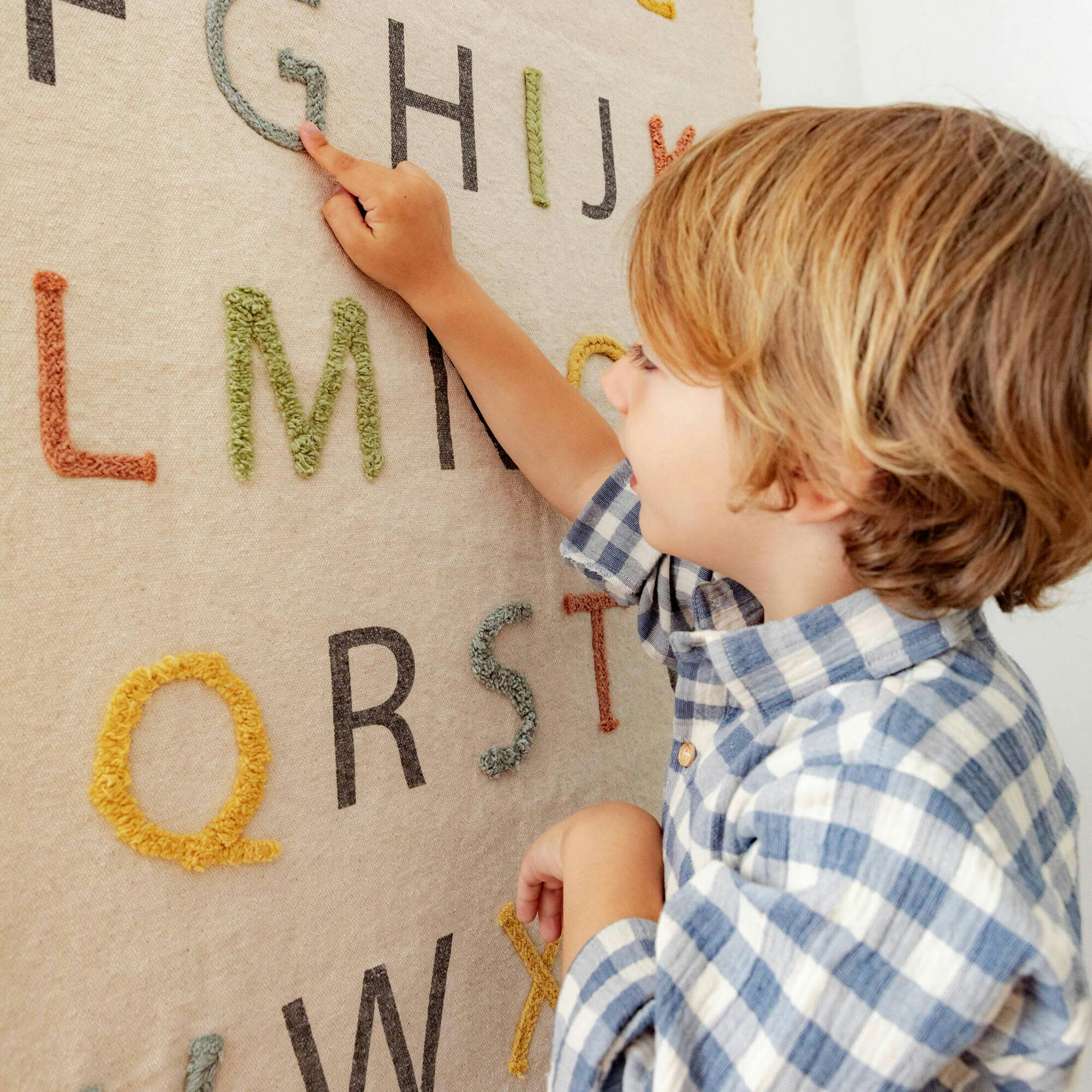 Wall Hanger Color ABC