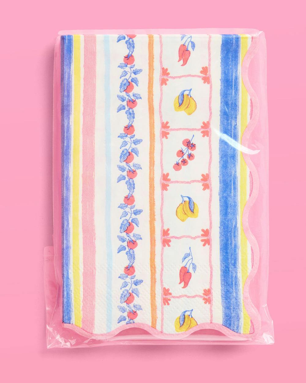 Italian Capri Napkins - 25 wavy edge napkins