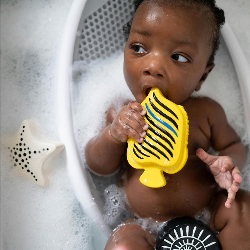 NATURAL RUBBER SENSORY BATH TOYS 3-PACK - Suitable from birth