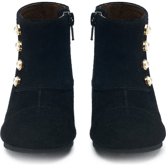 Natalie Boot, Black