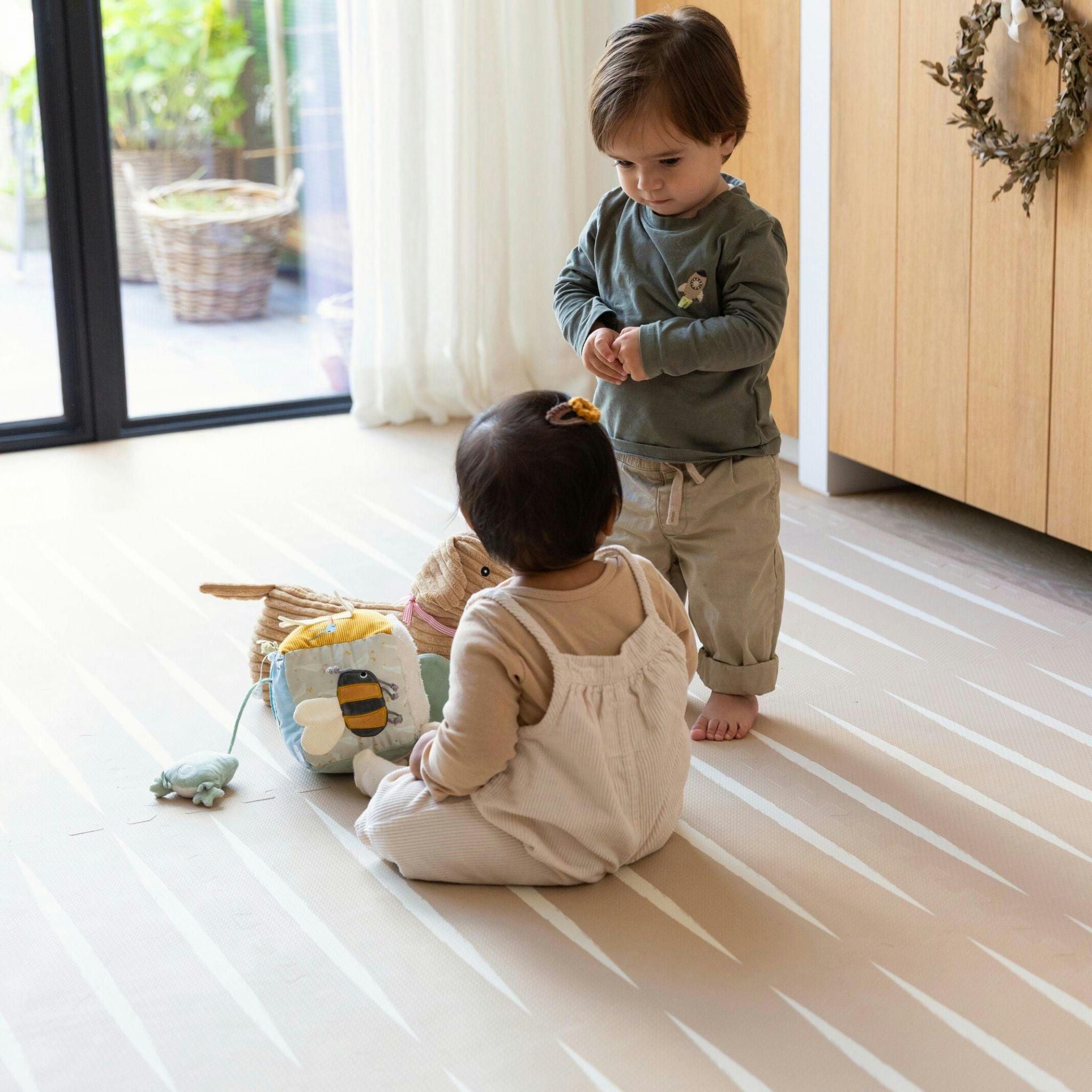 Lucio - Desert Sand - Play Mat, Stripes