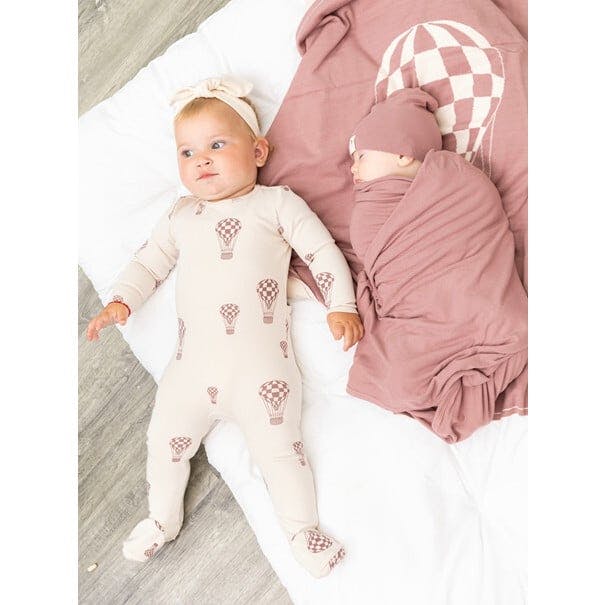 Knit Checkered Hot Air Balloon Blanket Dark Almond/Rose