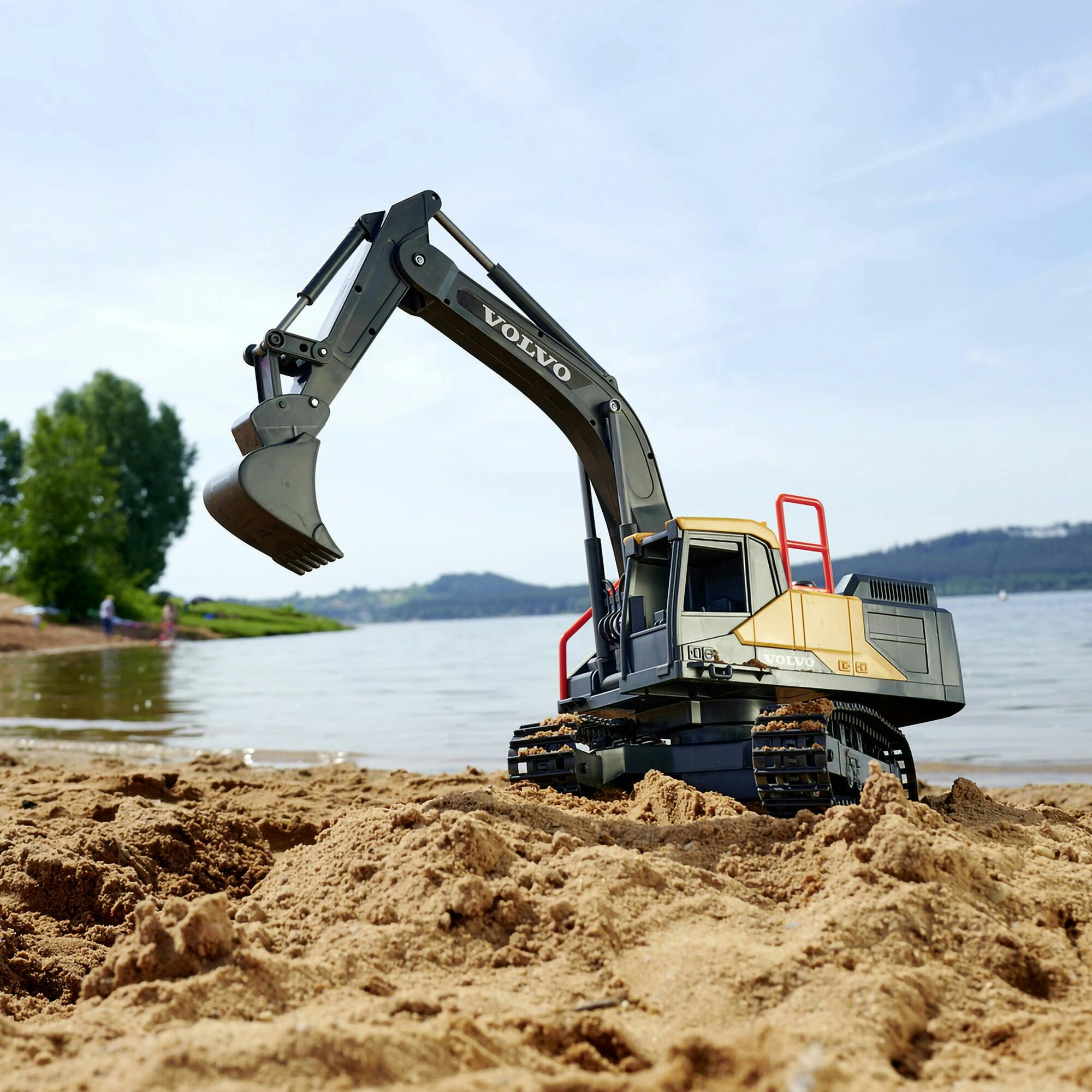Volvo: Mining Excavator RC