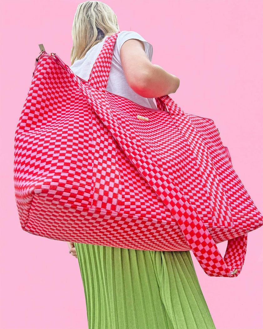 Packed Party Holiday Pink Checkered Oversized Weekender Duffel Bag – Woven Polyester with Gold Hardware, Adjustable Strap, and Lined Interior, 20.5x16x8 Inch