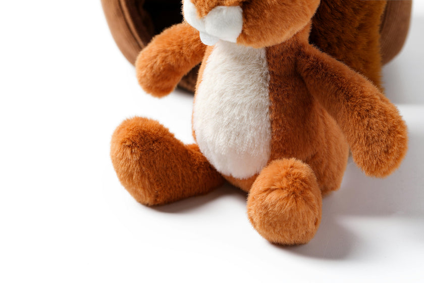 McHugs Oak Squirrel House Scene Weighted Plush 18cm