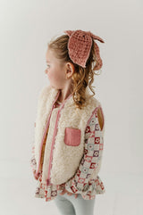 Sherpa Zipper Vest in Cream and Rose Elegance