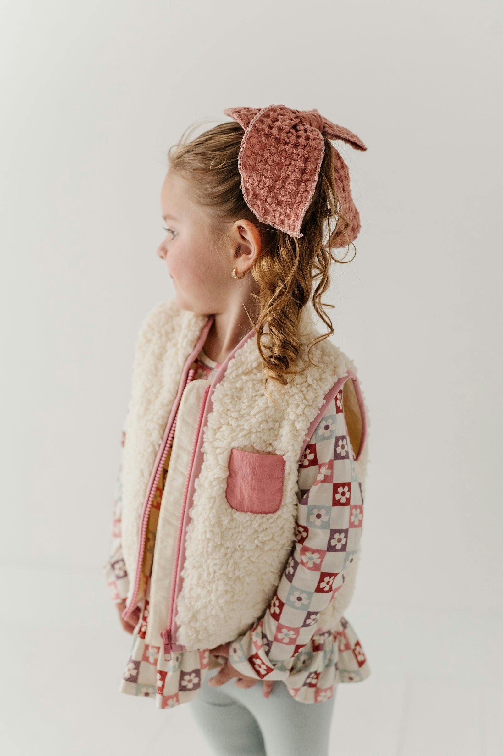 Sherpa Zipper Vest in Cream and Rose Elegance